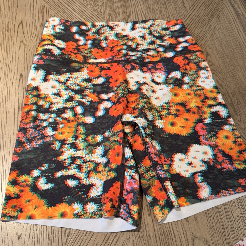 Aerie Offline Womens Orange Bike Short Blurry Floral Size L